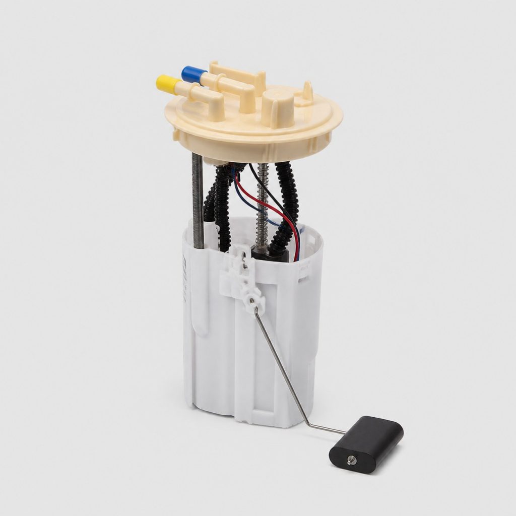 Pompe à essence électrique posée sur fond clair